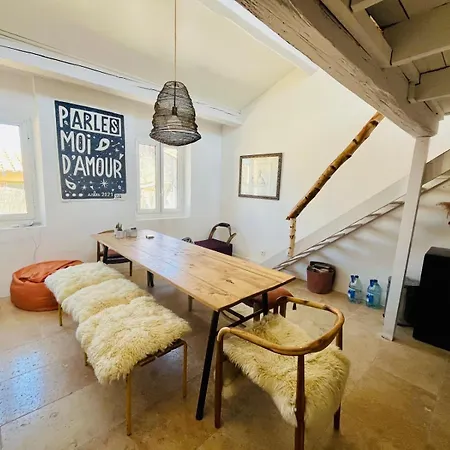 Maison Nomade, Clim - Terrasse Holiday home Arles