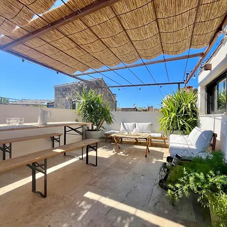 Holiday home Maison Nomade, Clim - Terrasse Arles
